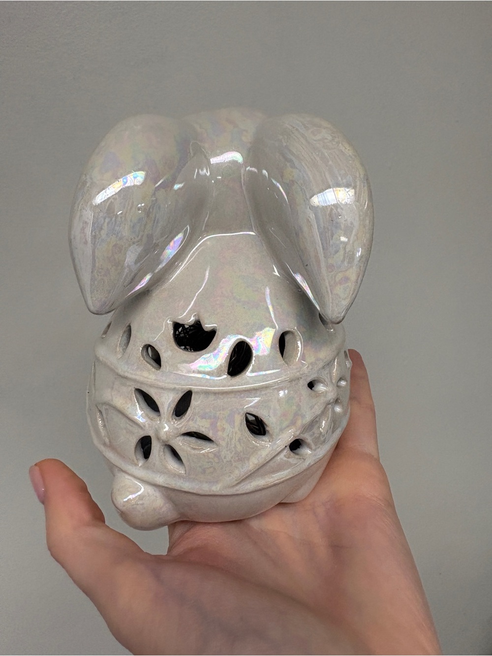 Iridescent Lusterware Ceramic Bunny Rabbit Figure with Cutouts - Picture 4 of 6
